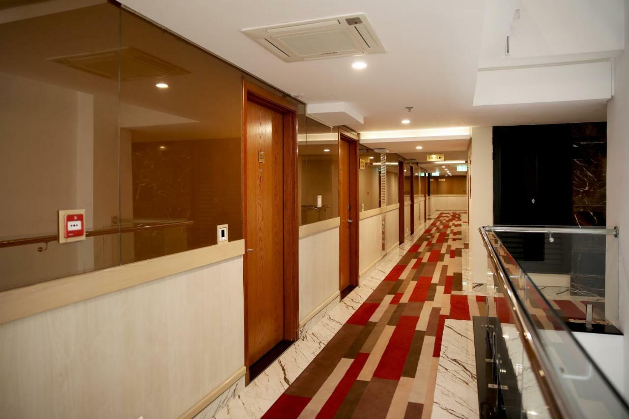 Avari Xpress Multan Extérieur photo